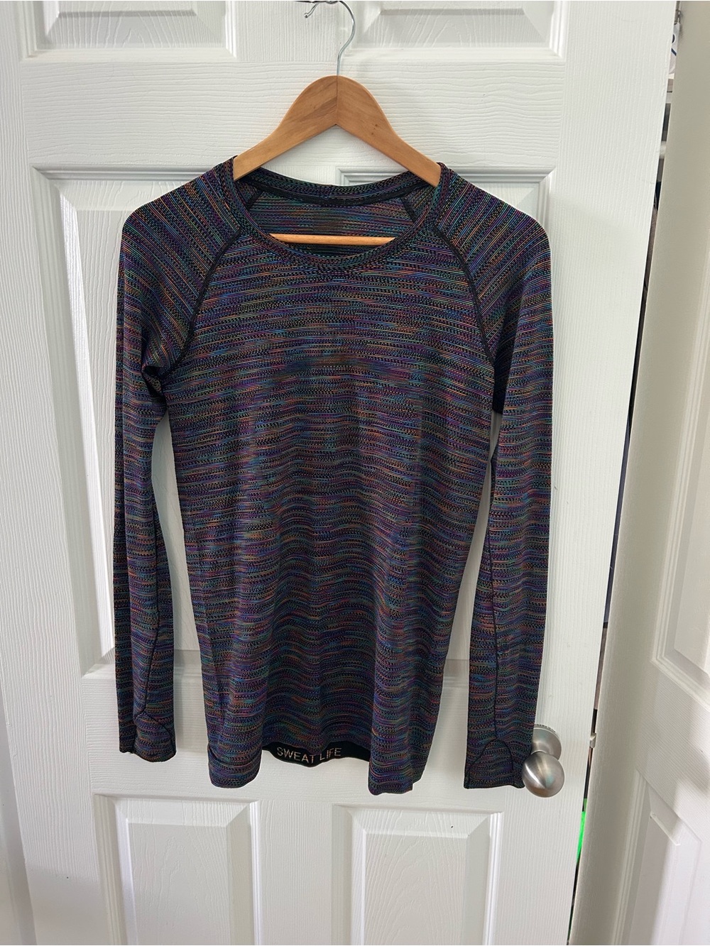 lululemon athletica Swiftly long sleeve- black/rainbow- size 8 like new